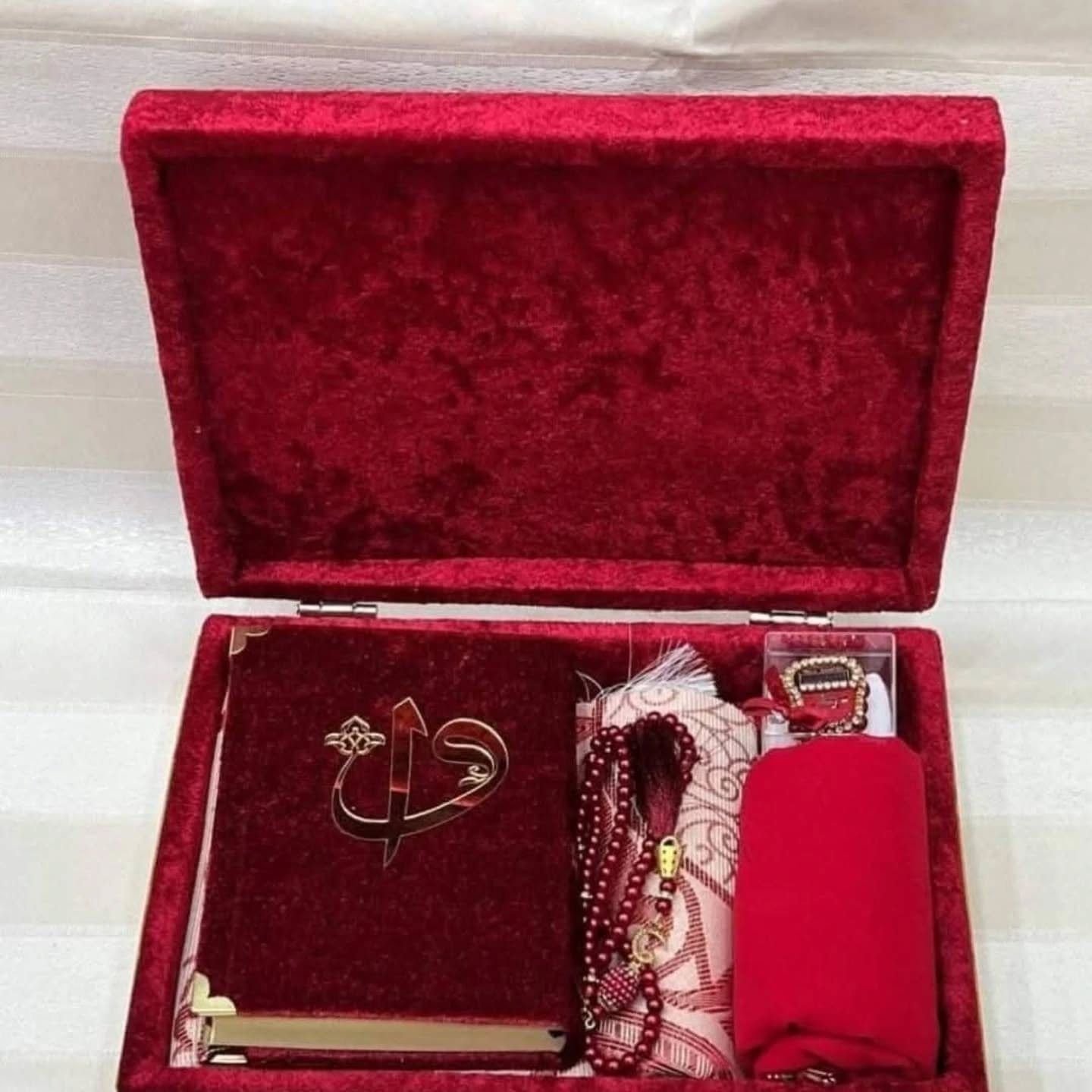 Set me sënduk me 6 pjesë, ngjyra e kuqe